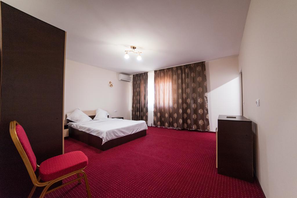 Vatra Romana Bed and Breakfast Răcarii de Jos Esterno foto